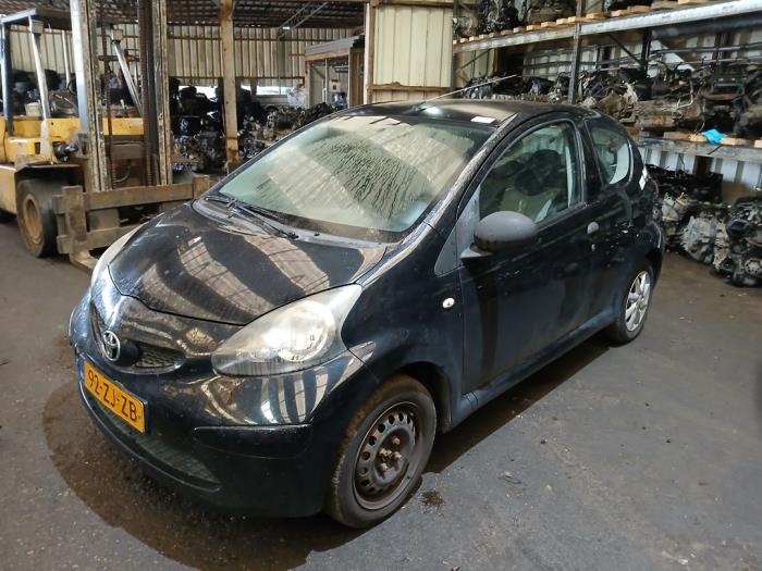 Toyota Aygo 1.0 12V VVT-i Sloopvoertuig (2008, Zwart)