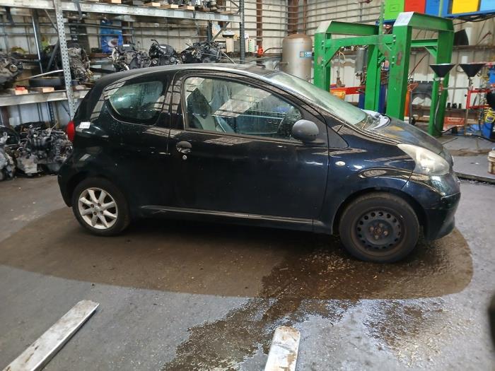 Toyota Aygo 1.0 12V VVT-i Sloopvoertuig (2008, Zwart)