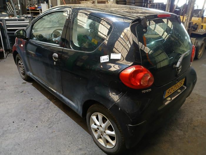 Toyota Aygo 1.0 12V VVT-i Sloopvoertuig (2008, Zwart)