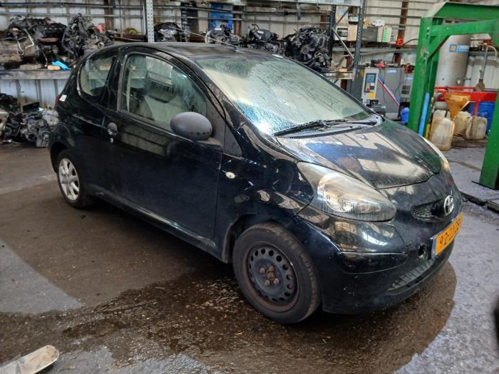 Toyota Aygo 1.0 12V VVT-i Sloopvoertuig (2008, Zwart)