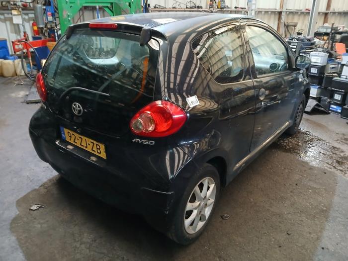 Toyota Aygo 1.0 12V VVT-i Sloopvoertuig (2008, Zwart)