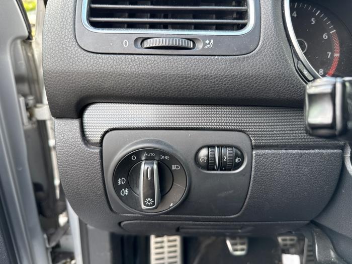 Volkswagen Golf VI 1.2 TSI Sloopvoertuig (2011, Grijs)