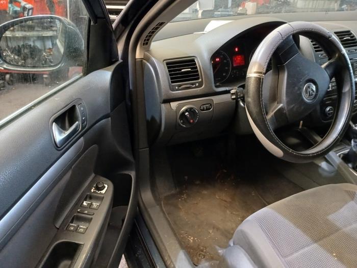 Volkswagen Jetta III 2.0 16V FSI Sloopvoertuig (2006, Grijs)