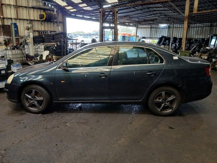 Volkswagen Jetta III 2.0 16V FSI Sloopvoertuig (2006, Grijs)