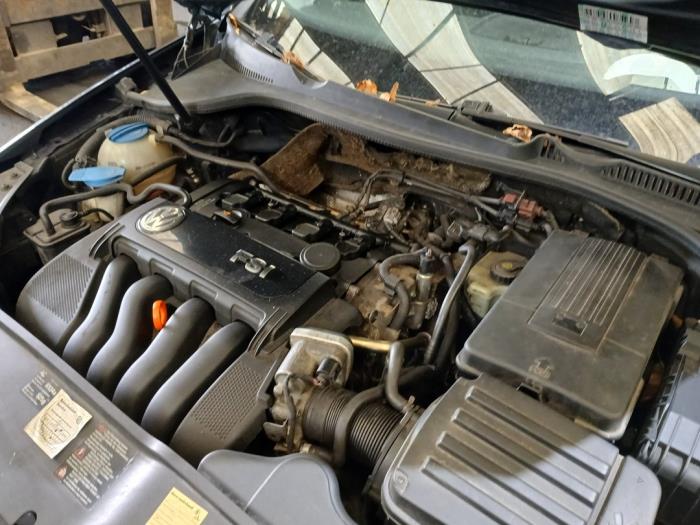 Volkswagen Jetta III 2.0 16V FSI Sloopvoertuig (2006, Grijs)