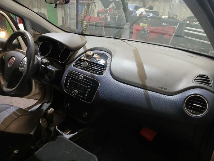 Fiat Punto Evo 1.3 JTD Multijet 85 16V Euro 5 Sloopvoertuig (2011, Wit)