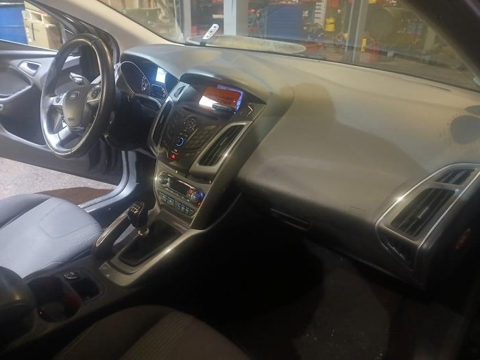 Ford Focus 3 Wagon 1.6 SCTi 16V Sloopvoertuig (2012, Zwart)