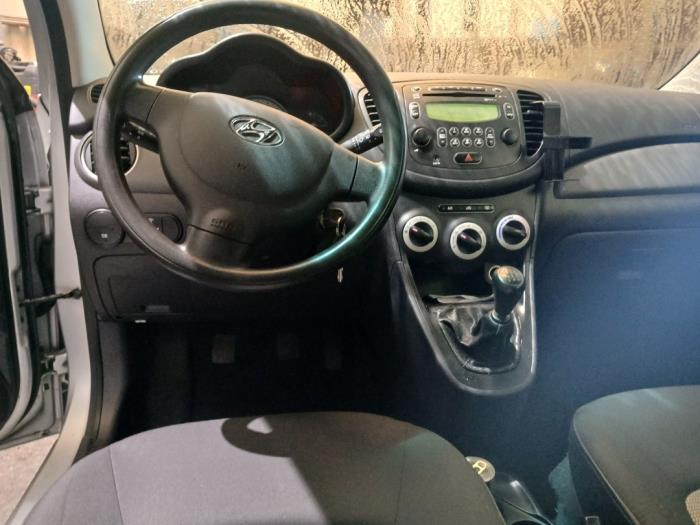 Hyundai i10 1.1i 12V Sloopvoertuig (2009, Grijs)