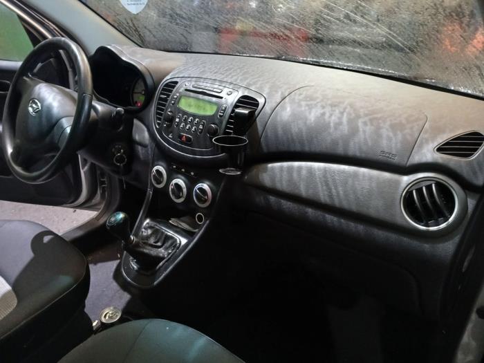 Hyundai i10 1.1i 12V Sloopvoertuig (2009, Grijs)