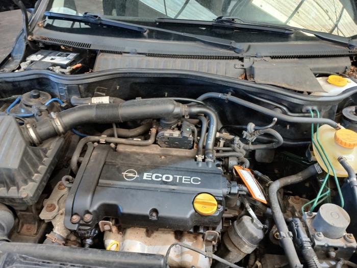 Opel Corsa C 1.2 16V Twin Port Sloopvoertuig (2005, Zwart)
