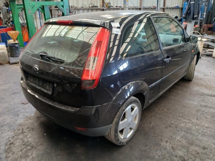 Ford Fiesta 5 1.25 16V Sloopvoertuig (2003, Zwart)