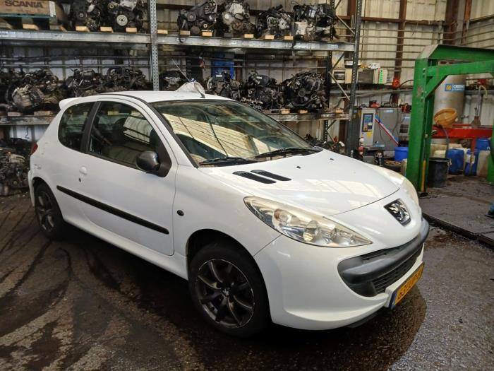 Peugeot 206+ 1.1 XR,XS Sloopvoertuig (2009, Wit)