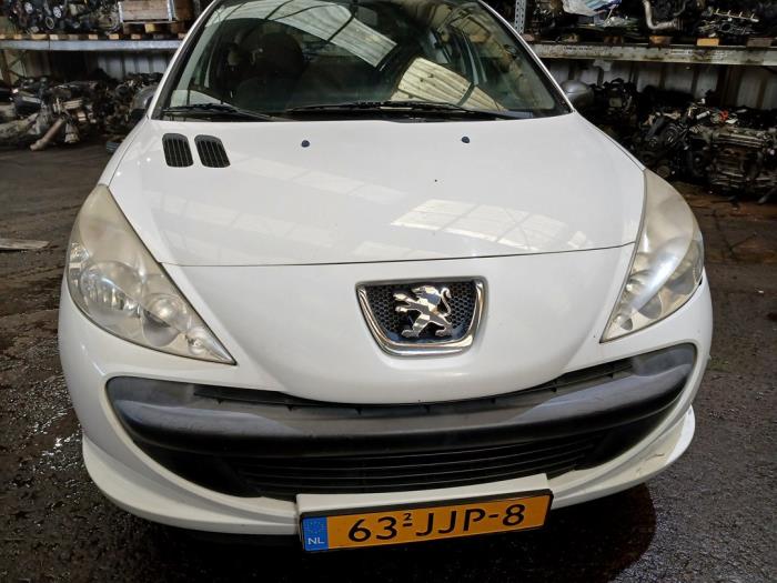 Peugeot 206+ 1.1 XR,XS Sloopvoertuig (2009, Wit)