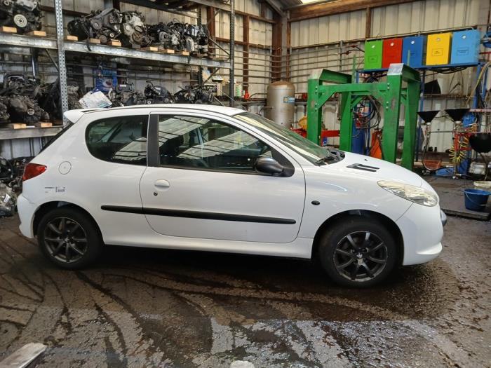 Peugeot 206+ 1.1 XR,XS Sloopvoertuig (2009, Wit)