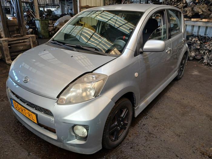 Daihatsu Sirion 2 1.3 16V DVVT Sloopvoertuig (2005, Grijs)