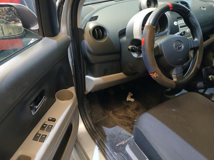 Daihatsu Sirion 2 1.3 16V DVVT Sloopvoertuig (2005, Grijs)