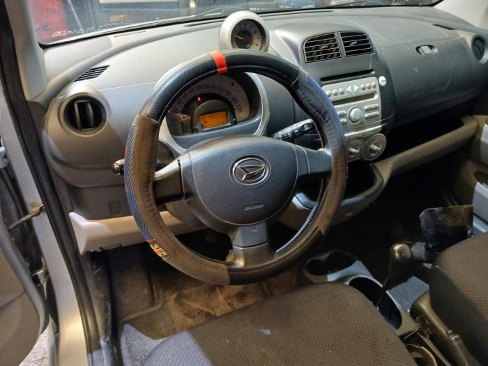 Daihatsu Sirion 2 1.3 16V DVVT Sloopvoertuig (2005, Grijs)