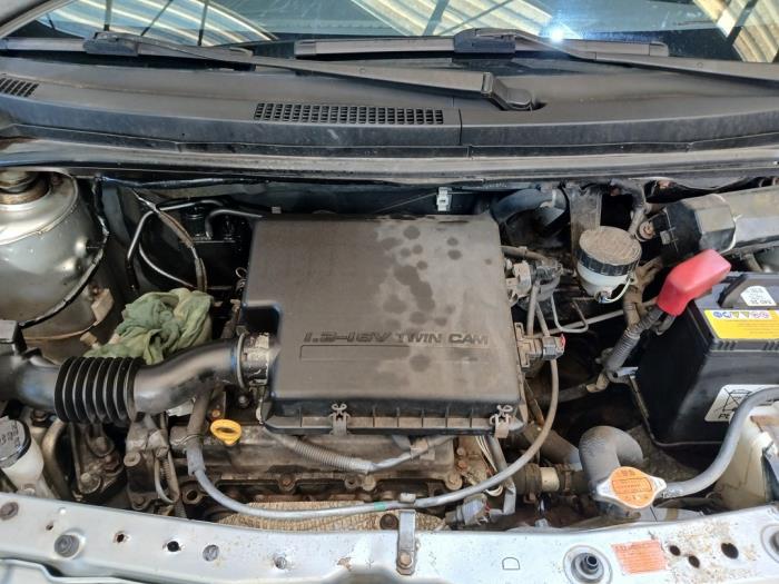 Daihatsu Sirion 2 1.3 16V DVVT Sloopvoertuig (2005, Grijs)