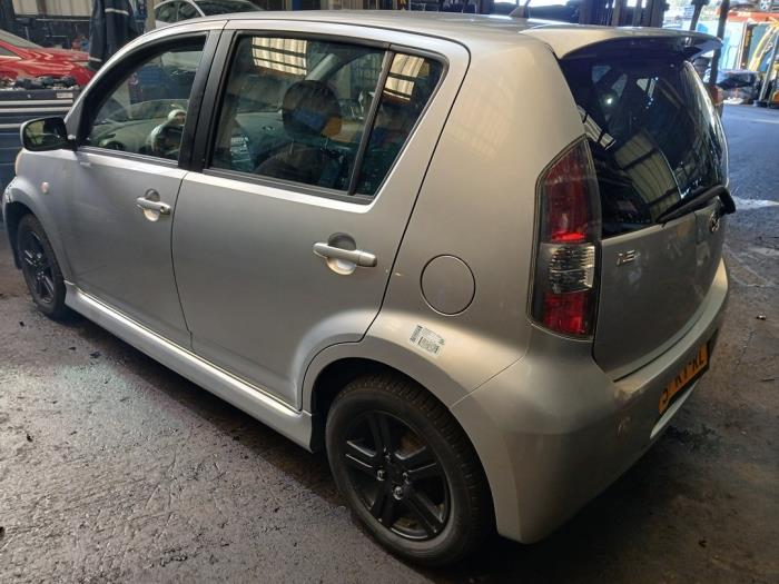 Daihatsu Sirion 2 1.3 16V DVVT Sloopvoertuig (2005, Grijs)