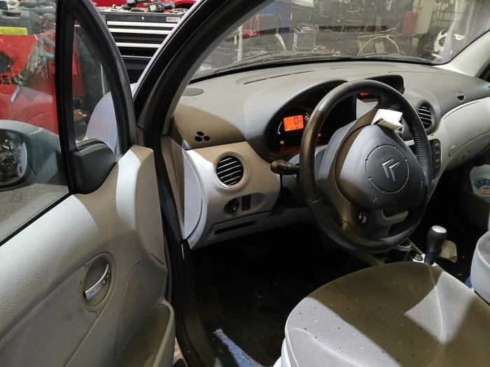 Citroen C3 1.4 Sloopvoertuig (2002, Grijs)