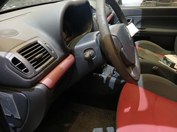 Renault Clio II 1.2 Sloopvoertuig (2003, Zwart)