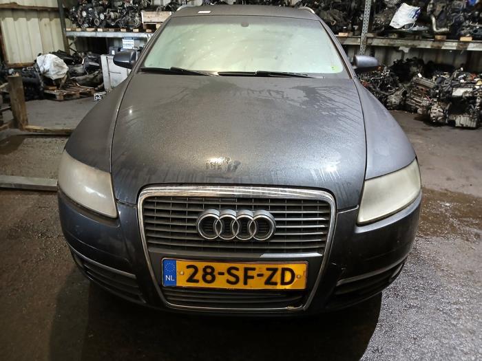 Audi A6 Avant 2.4 V6 24V Sloopvoertuig (2006, Grijs)
