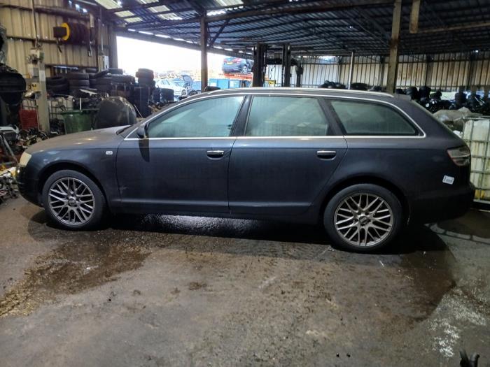 Audi A6 Avant 2.4 V6 24V Sloopvoertuig (2006, Grijs)