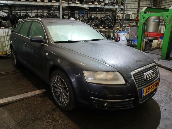 Audi A6 Avant 2.4 V6 24V Sloopvoertuig (2006, Grijs)
