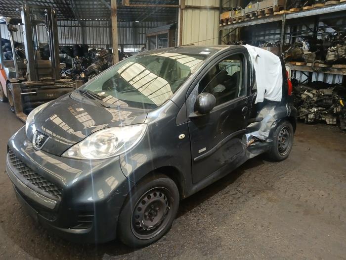 Peugeot 107 1.0 12V Sloopvoertuig (2011, Grijs)