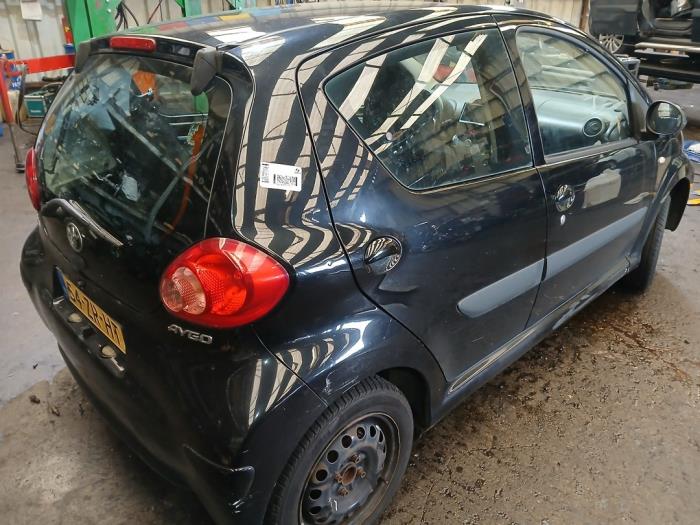 Toyota Aygo 1.0 12V VVT-i Sloopvoertuig (2008, Zwart)