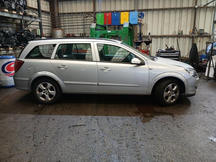 Opel Astra H SW 1.6 16V Twinport Sloopvoertuig (2004, Grijs)