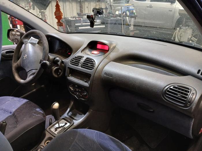 Peugeot 206 1.6 16V Sloopvoertuig (2002, Zwart)