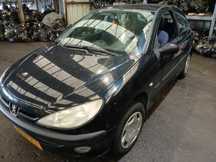 Peugeot 206 1.6 16V Sloopvoertuig (2002, Zwart)