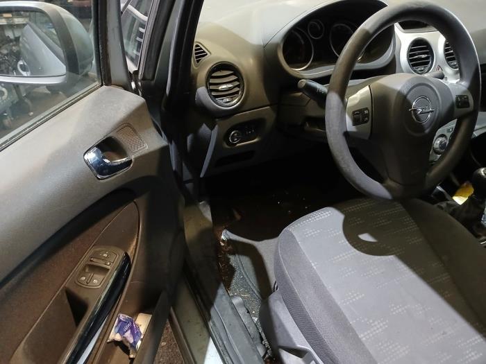 Opel Corsa D 1.2 16V Sloopvoertuig (2011, Grijs)