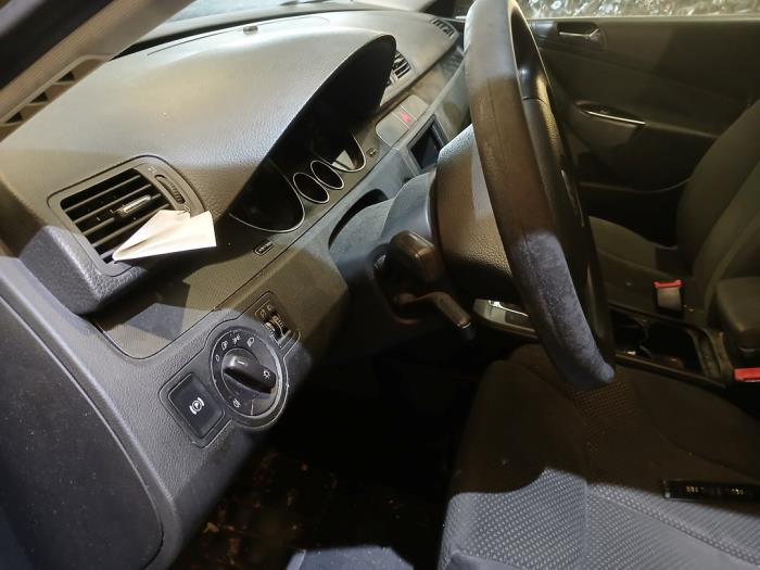 Volkswagen Passat 2.0 FSI 16V Sloopvoertuig (2005, Grijs)