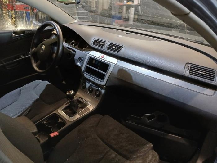 Volkswagen Passat 2.0 FSI 16V Sloopvoertuig (2005, Grijs)