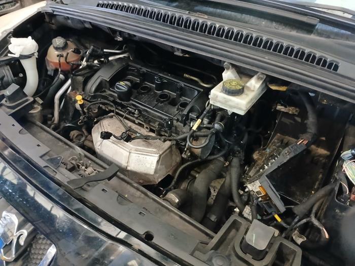 Peugeot 5008 I 1.6 VTI 16V Sloopvoertuig (2010, Zwart)