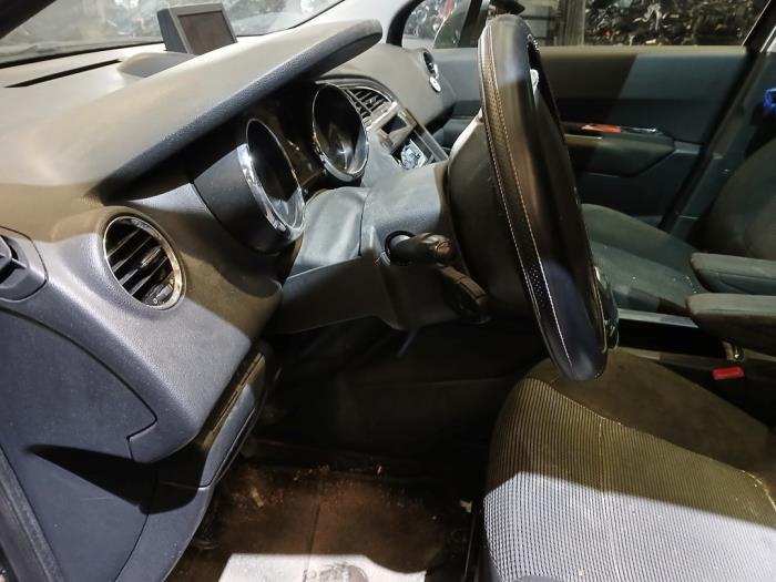 Peugeot 5008 I 1.6 VTI 16V Sloopvoertuig (2010, Zwart)