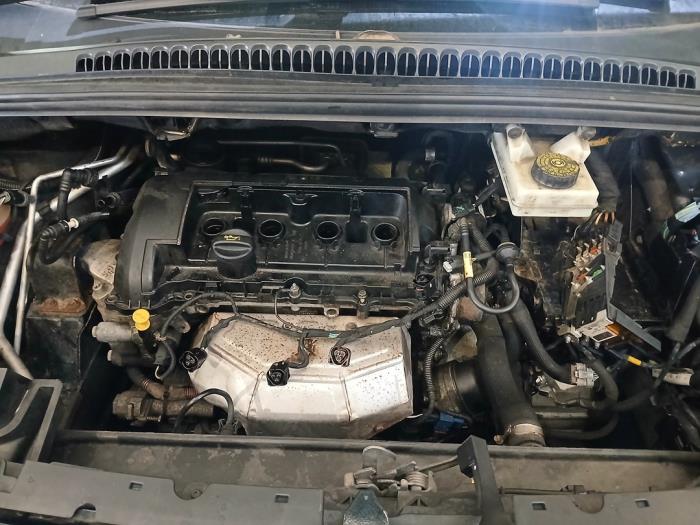 Peugeot 5008 I 1.6 VTI 16V Sloopvoertuig (2010, Zwart)