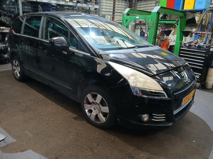 Peugeot 5008 I 1.6 VTI 16V Sloopvoertuig (2010, Zwart)