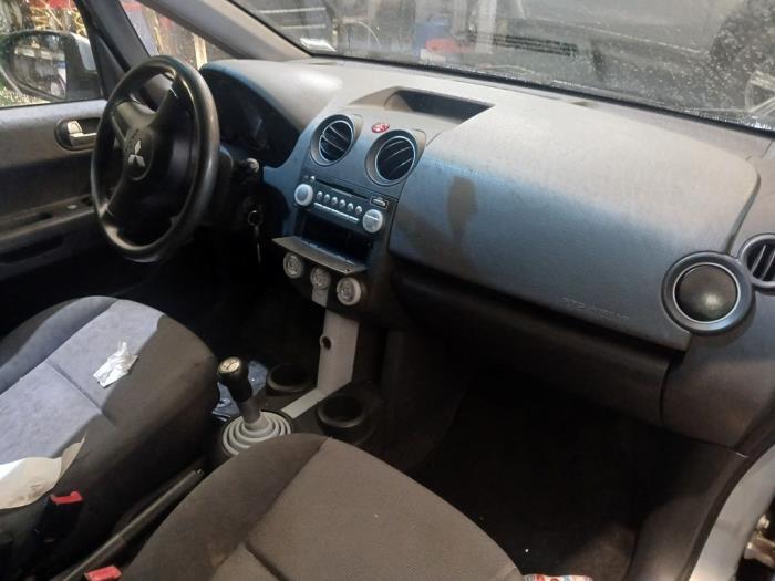 Mitsubishi Colt 1.3 16V Sloopvoertuig (2005, Blauw)