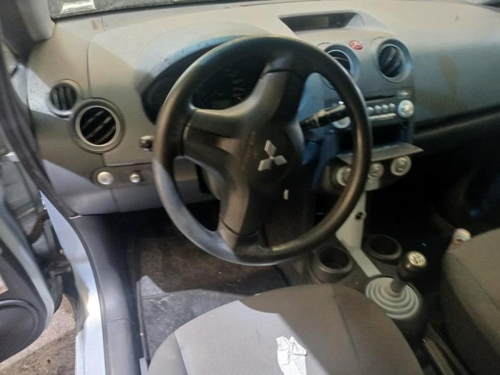 Mitsubishi Colt 1.3 16V Sloopvoertuig (2005, Blauw)