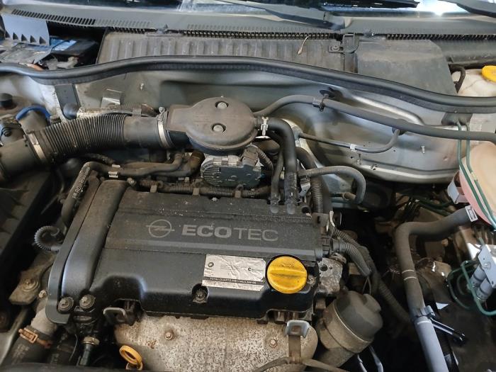 Opel Corsa C 1.2 16V Sloopvoertuig (2003, Grijs)