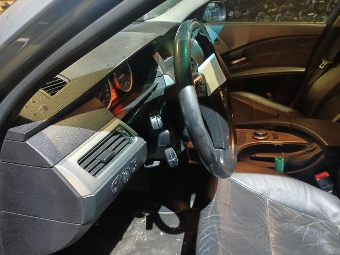 BMW 5 serie 520i 24V Sloopvoertuig (2004, Grijs)