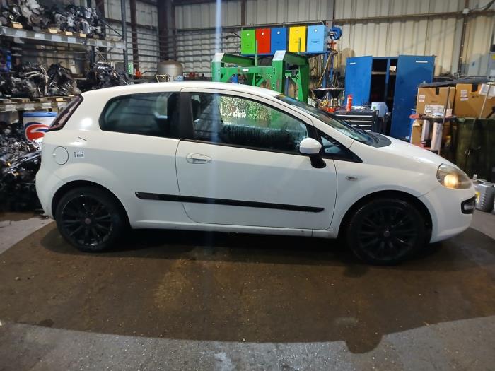 Fiat Punto Evo 1.3 JTD Multijet 85 16V Euro 5 Sloopvoertuig (2012, Wit)