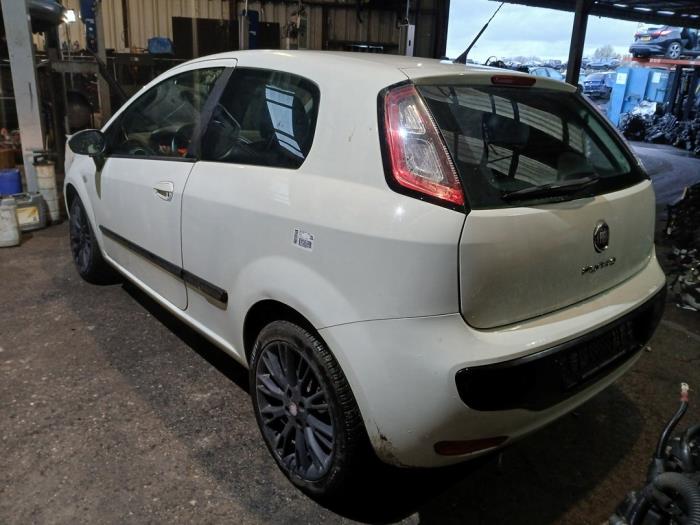 Fiat Punto Evo 1.3 JTD Multijet 85 16V Euro 5 Sloopvoertuig (2012, Wit)