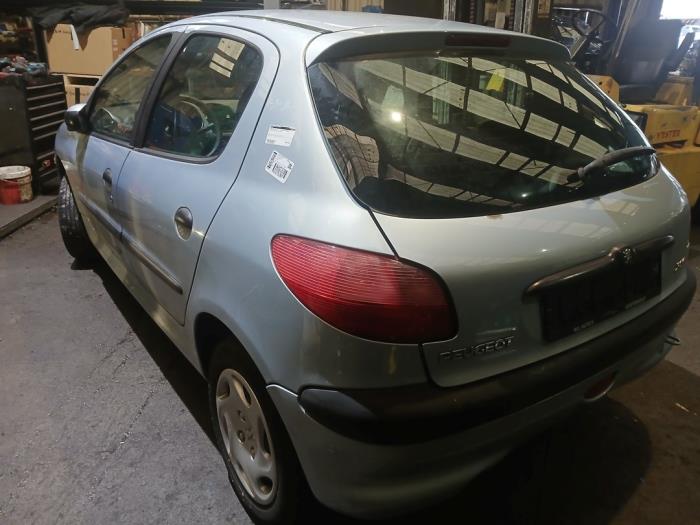 Peugeot 206 1.4 XR,XS,XT,Gentry Sloopvoertuig (2002, Grijs)