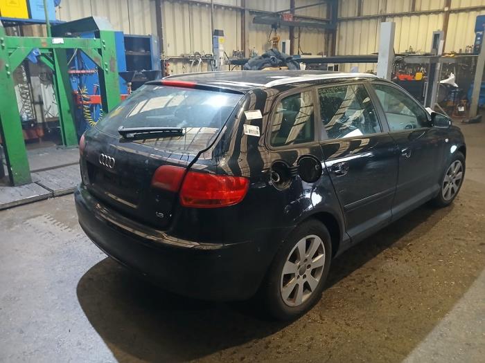 Audi A3 Sportback 1.6 Sloopvoertuig (2005, Zwart)