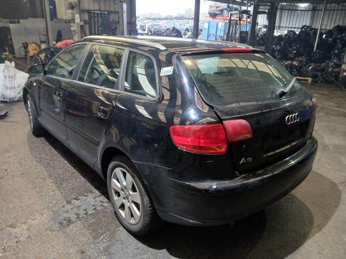 Audi A3 Sportback 1.6 Sloopvoertuig (2005, Zwart)
