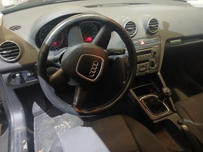 Audi A3 Sportback 1.6 Sloopvoertuig (2005, Zwart)